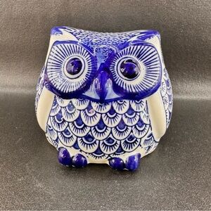 Ceramic Chinoiserie Style Blue & White Owl Figurine